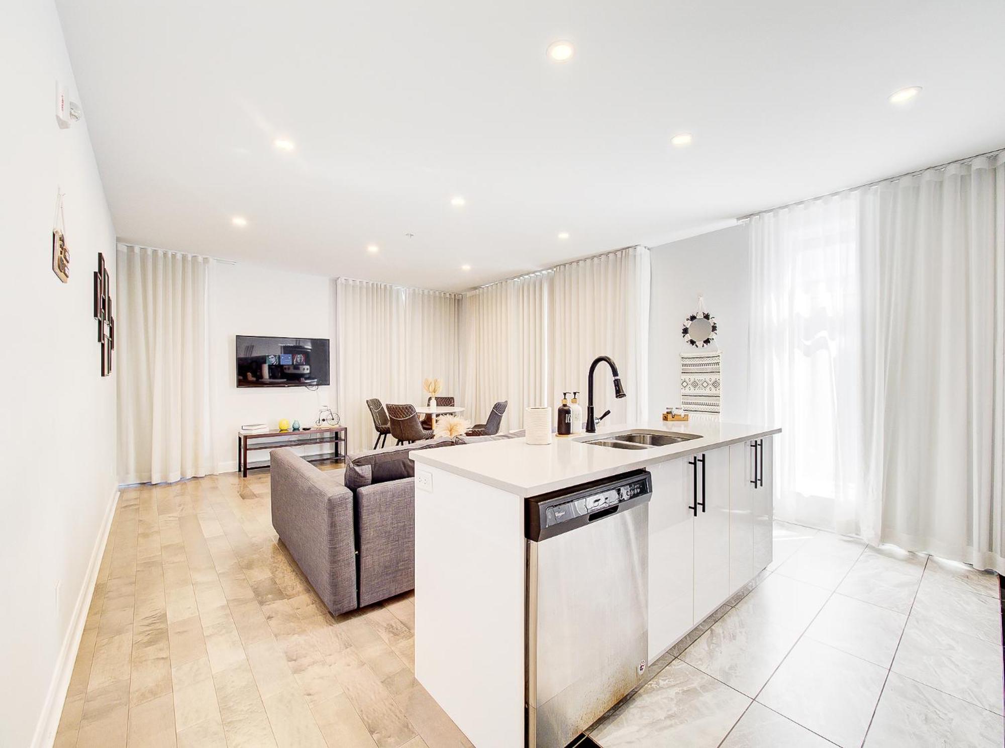 Glamorous 2-Bedroom Condo In Downtown Montreal 206 Exterior photo